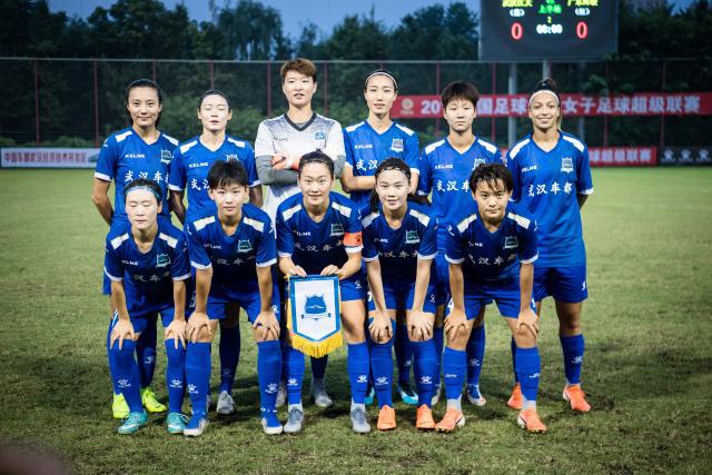 吉迪23+15+10公牛险胜雄鹿 雷霆灭黄蜂10连胜